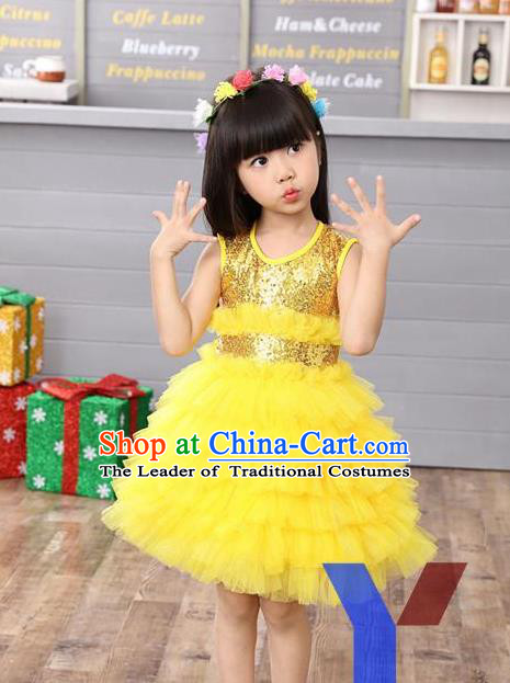Traditional Chinese Yangge Fan Dancing Costume and Accessories