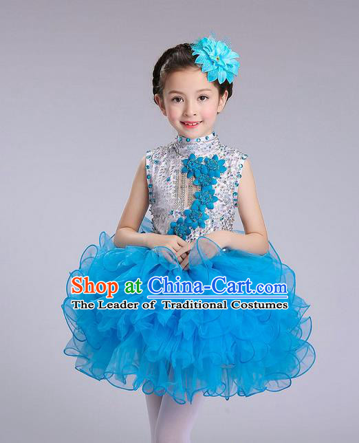 Traditional Chinese Yangge Fan Dancing Costume and Accessories