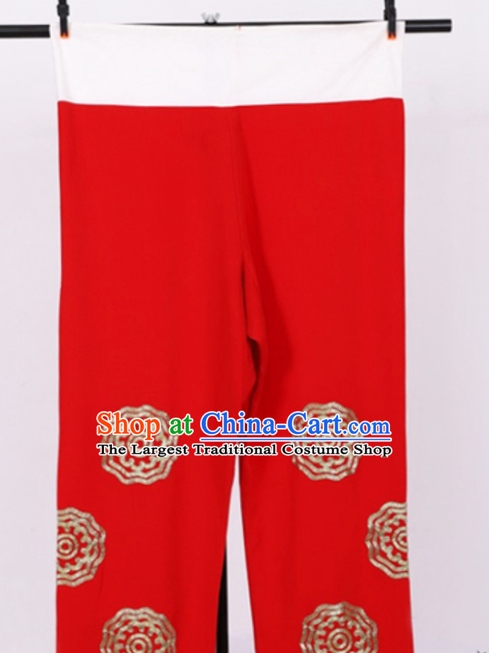 red pant