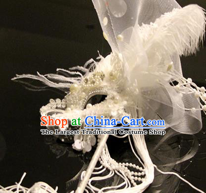 Top Stage Performance White Feather Face Accessories Fancy Ball Decorations Lace Blinder Halloween Cosplay Princess Mask