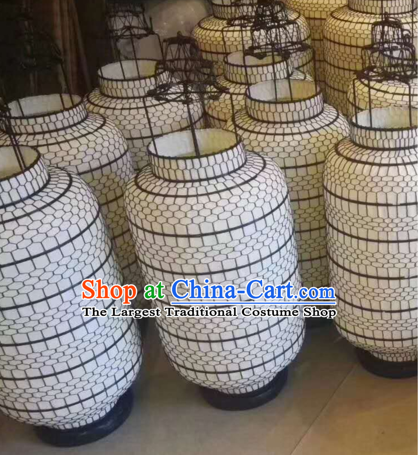 Lucky Red Chinese Classical Handmade Iron Mesh Lantern