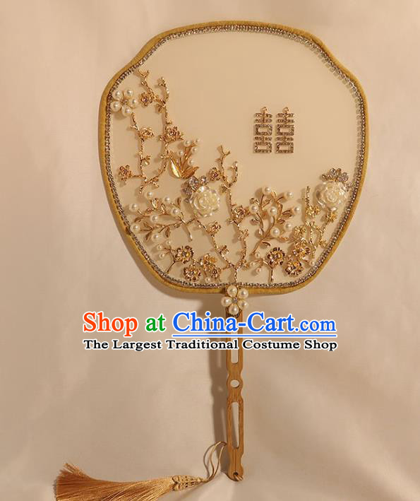 China Handmade Bride Shell Rose Palace Fan Classical Dance Fan Traditional Wedding Fan