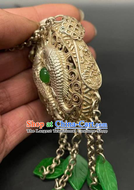 Chinese Handmade National Chrysoprase Sachet Pendant Cheongsam Jewelry Classical Golden Waist Accessories
