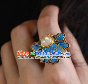 China Handmade Blueing Butterfly Ring Jewelry Traditional Qing Dynasty Chalcedony Circlet Accessories