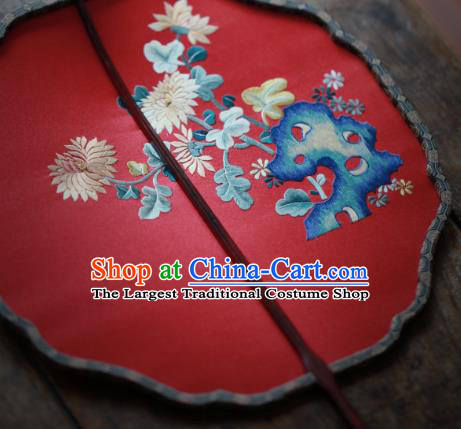 China Classical Red Silk Palace Fan Traditional Wedding Hanfu Fan Handmade Embroidered Chrysanthemum Fan